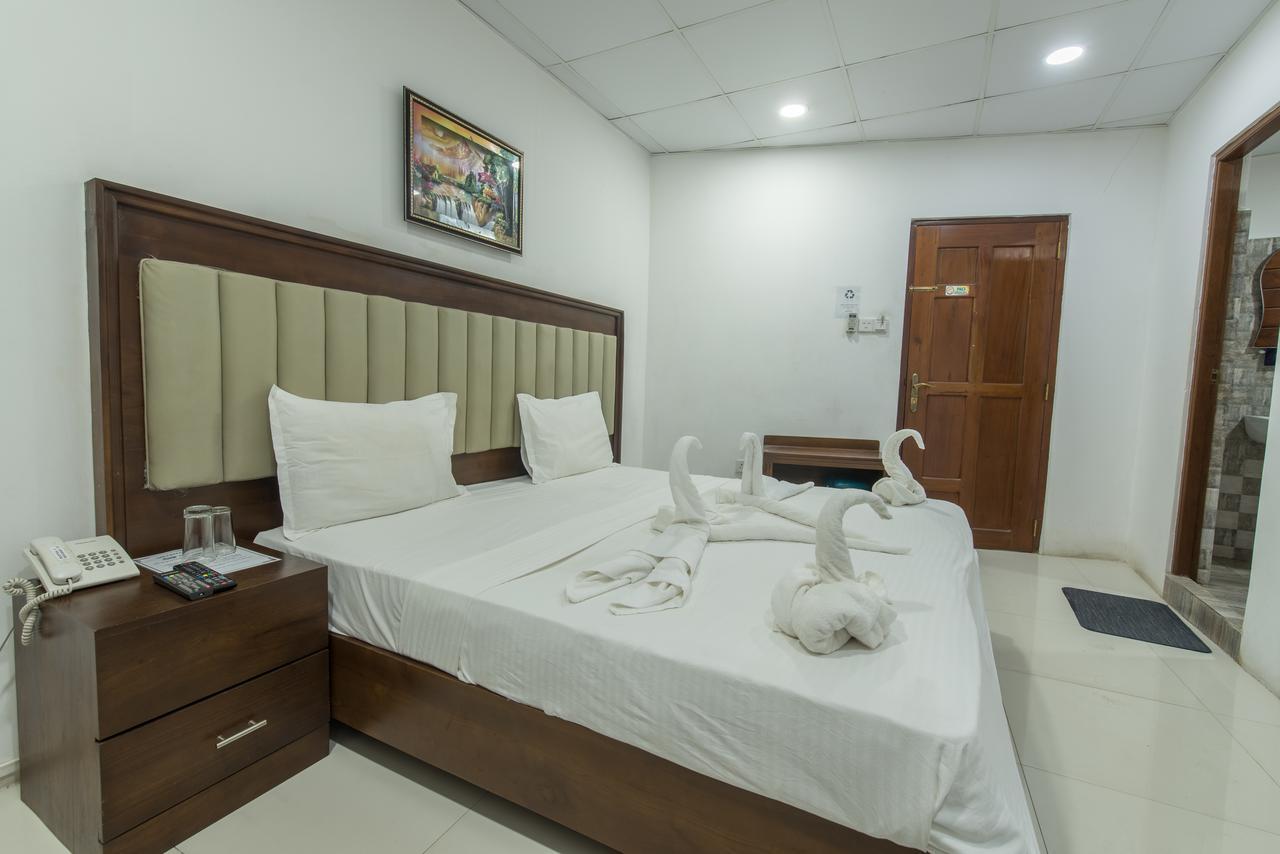 Metro City Hotel Коломбо Екстер'єр фото