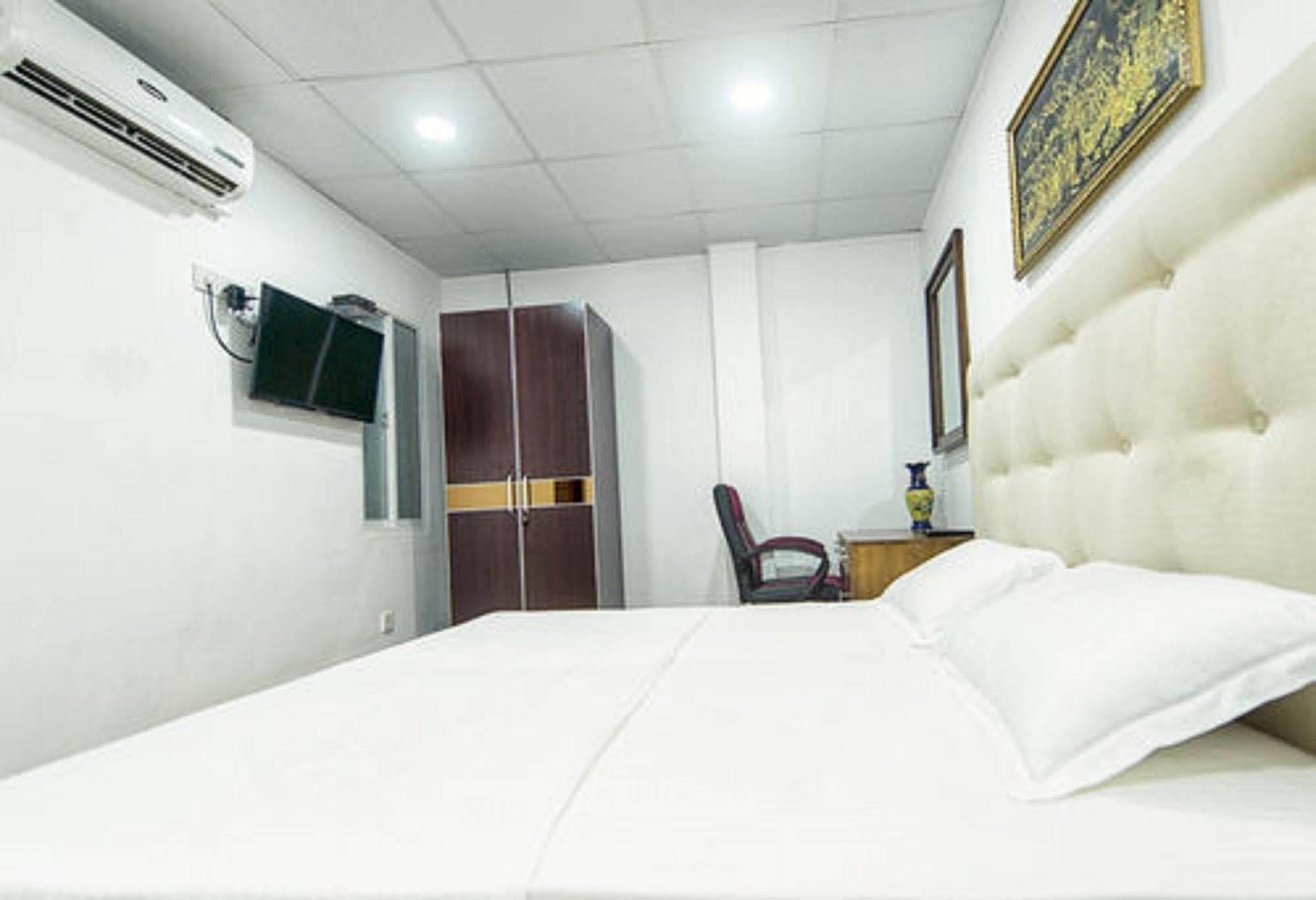 Metro City Hotel Коломбо Екстер'єр фото